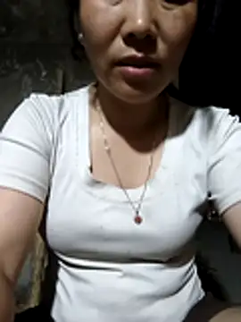 vesla-2k online show from April 7, 2026, 9:49 pm