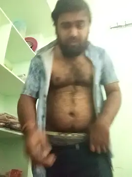 Snapshot of handsomeboy1414 chatting on January 9, 2026, 5:25 am handsomeboy1414 online show from January 9, 2026, 5:25 am