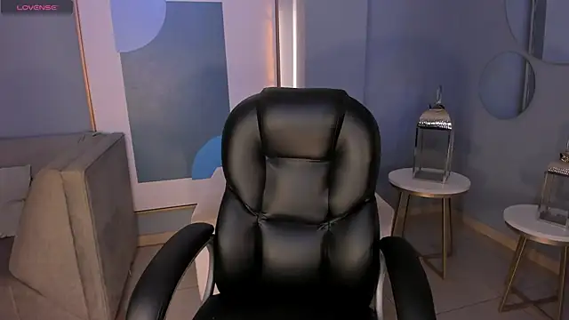 Snapshot of GiannaWatson chatting on June 10, 2026, 8:10 pm GiannaWatson online show from June 10, 2026, 8:10 pm