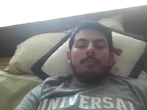 Mateotubbe online show from April 12, 2026, 9:29 pm