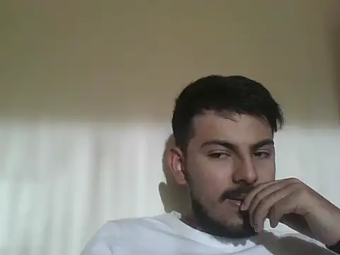 Snapshot of Mateotubbe chatting on July 13, 2026, 10:09 pm Mateotubbe online show from July 13, 2026, 10:09 pm