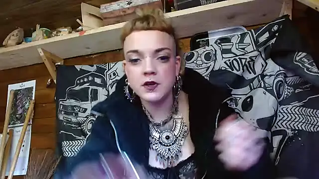 spiralhokkaido23 online show from April 18, 2026, 11:45 am