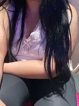 Snapshot of Lina_Velvet_ chatting on April 14, 2026, 1:43 am Lina Velvet online show from April 14, 2026, 1:43 am