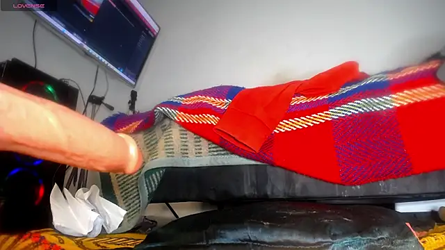 Esmeraldita788 online show from April 12, 2026, 5:54 am