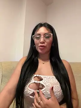 nataliia queen  online show from March 20, 2026, 12:00 am