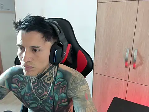 Chrissblack online show from February 14, 2026, 10:21 pm