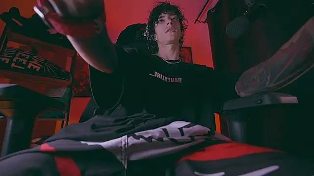 Olliver   y online show from March 19, 2026, 11:27 pm