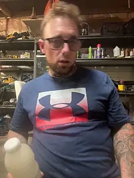 Snapshot of WIDBIGWHITECOCK chatting on June 22, 2026, 3:01 am WIDBIGWHITECOCK online show from June 22, 2026, 3:01 am