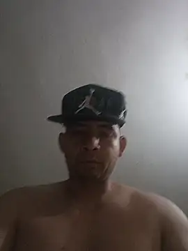 paladito01 online show from May 20, 2026, 5:37 am