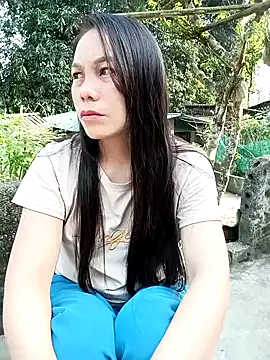 vanvan005 online show from May 15, 2026, 11:25 pm