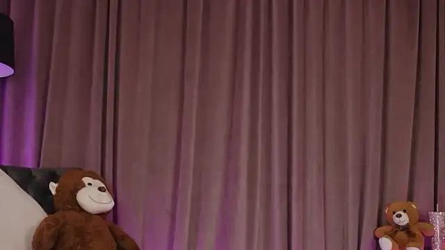 ZariaaVera online show from February 21, 2026, 8:22 pm