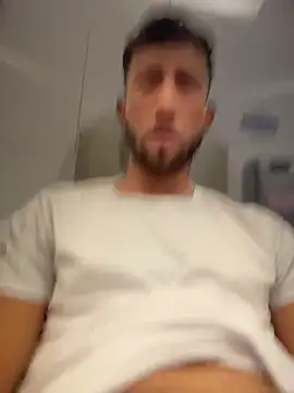 liam bronw online show from April 10, 2026, 6:04 pm