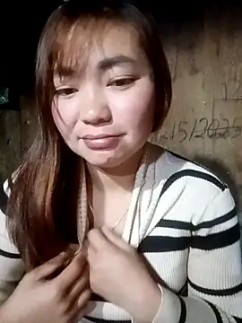 Snapshot of Miu_baby01 chatting on February 9, 2026, 4:32 am Miu baby01 online show from February 9, 2026, 4:32 am