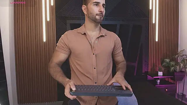 lorenzo walker 1 online show from January 17, 2026, 5:49 pm