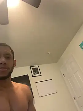 Snapshot of mannib_39 chatting on February 4, 2026, 4:57 pm mannib 39 online show from February 4, 2026, 4:57 pm