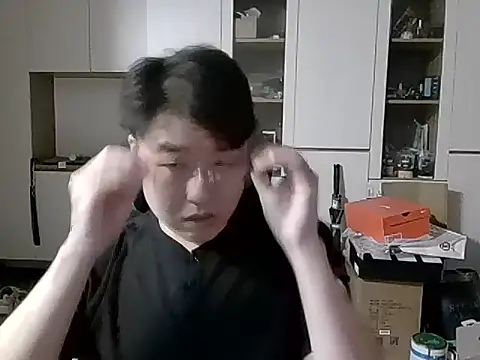 Snapshot of W0Ijn chatting on April 24, 2026, 2:57 am W0Ijn online show from April 24, 2026, 2:57 am