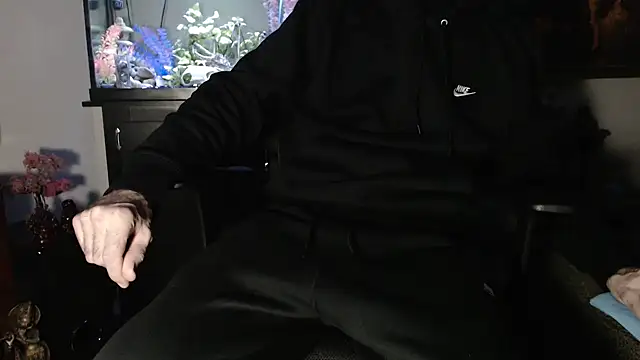 EspanolVato online show from January 14, 2026, 12:14 am