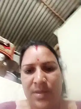 Hot hiuj online show from February 20, 2026, 6:26 am