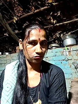 Hot bhi38 online show from May 15, 2026, 8:07 pm