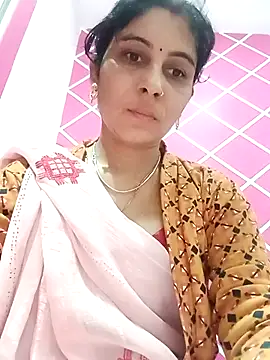 Hot ree85 online show from February 3, 2026, 5:49 am