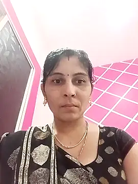 Hot ree85 online show from February 26, 2026, 7:30 am