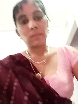 Hot ree85 online show from March 5, 2026, 8:11 am