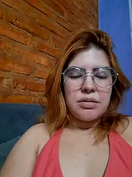 mililena1 online show from April 1, 2026, 12:57 am