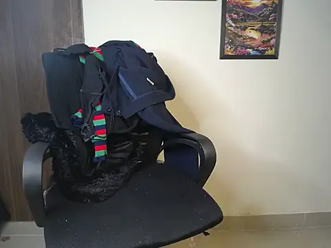 Loving crush69 online show from February 6, 2026, 5:58 am