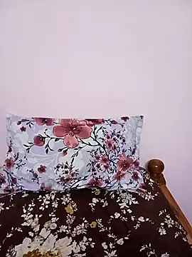 Ammu14399 online show from April 18, 2026, 2:41 pm