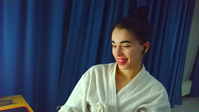 Vlada Elfie online show from March 11, 2026, 7:30 pm