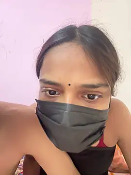 Snapshot of cupid_heart00 chatting on January 18, 2026, 8:07 am cupid heart00 online show from January 18, 2026, 8:07 am