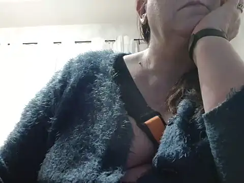 xmyriamx online show from January 31, 2026, 8:07 pm