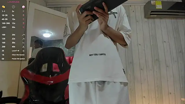  erick j online show from March 31, 2026, 8:11 pm