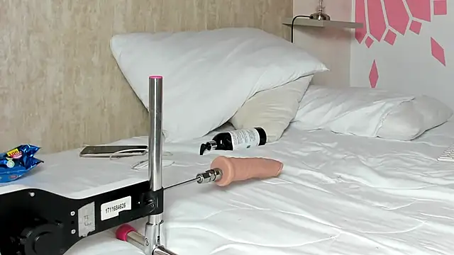 miiaa m1 online show from March 4, 2026, 7:43 pm