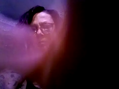 Snapshot of bubbles2729 chatting on January 6, 2026, 12:47 am bubbles2729 online show from January 6, 2026, 12:47 am