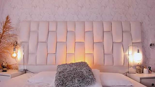 MassimoCo  online show from March 6, 2026, 11:33 pm