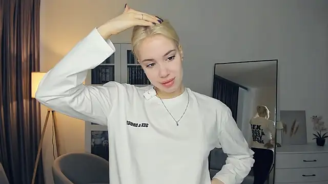 beauty cutiepie online show from January 10, 2026, 7:58 am