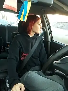 Lily Viola online show from March 4, 2026, 6:21 am