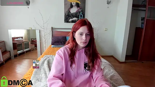 Lily Viola online show from February 12, 2026, 8:47 am