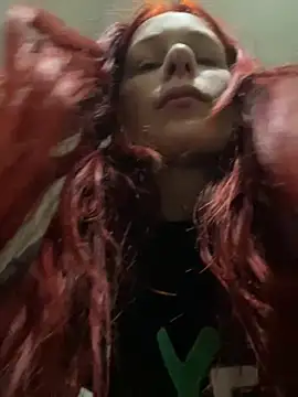 Lily Viola online show from March 1, 2026, 7:19 am