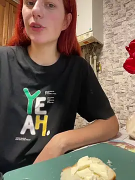 Lily Viola online show from February 26, 2026, 7:41 am