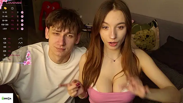 Snapshot of Candyy_Molly chatting on March 4, 2026, 3:36 am Candyy Molly online show from March 4, 2026, 3:36 am