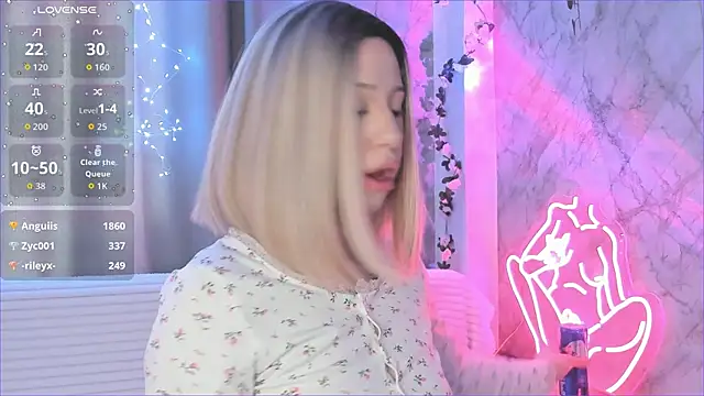 Snapshot of Necucubi02 chatting on January 19, 2026, 7:45 am Necucubi02 online show from January 19, 2026, 7:45 am