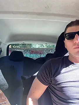 allee2206 online show from March 17, 2026, 9:01 am