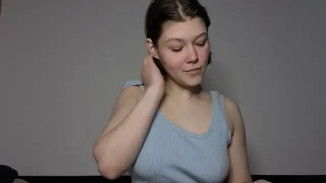 Snapshot of Lady___Bird chatting on March 3, 2026, 12:45 pm Lady Bird online show from March 3, 2026, 12:45 pm