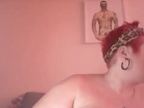 BustyRedxx online show from March 19, 2026, 10:59 am