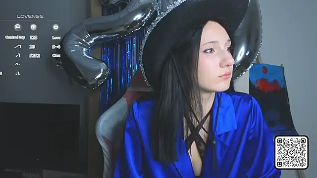 Snapshot of miaumiau_Mia chatting on July 9, 2026, 8:19 pm miaumiau Mia online show from July 9, 2026, 8:19 pm