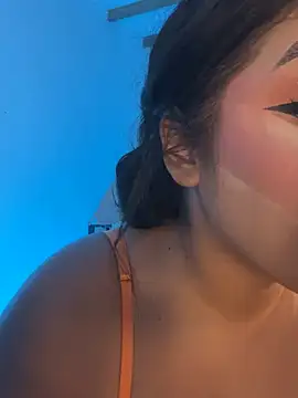 Isabella Belmont online show from March 11, 2026, 7:13 am