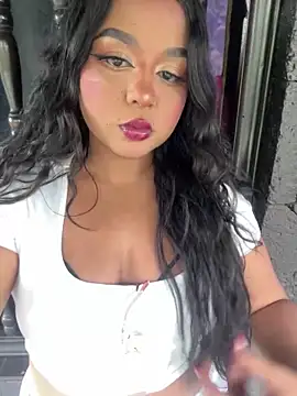 Isabella Belmont online show from February 3, 2026, 9:09 pm