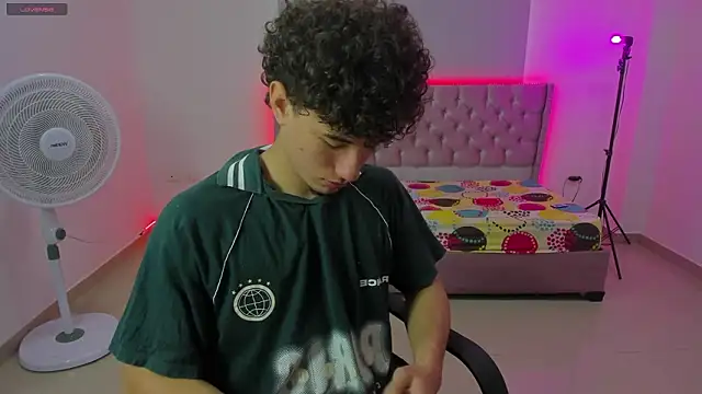 Snapshot of jean_burns chatting on February 26, 2026, 7:58 pm jean burns online show from February 26, 2026, 7:58 pm